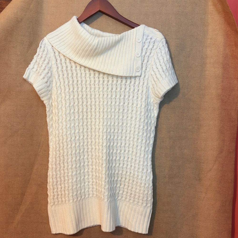 No Boundaries Cream Cable-Knit Short Sleeve Cowl Sweater